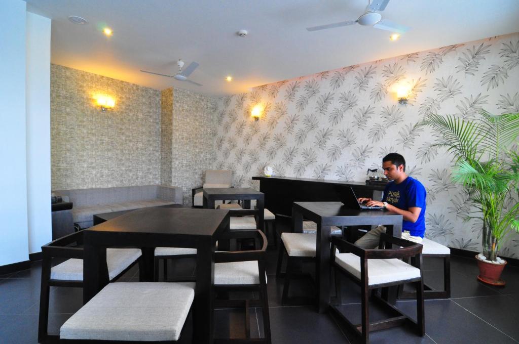 The Saneer Jaipur Hotel Екстериор снимка