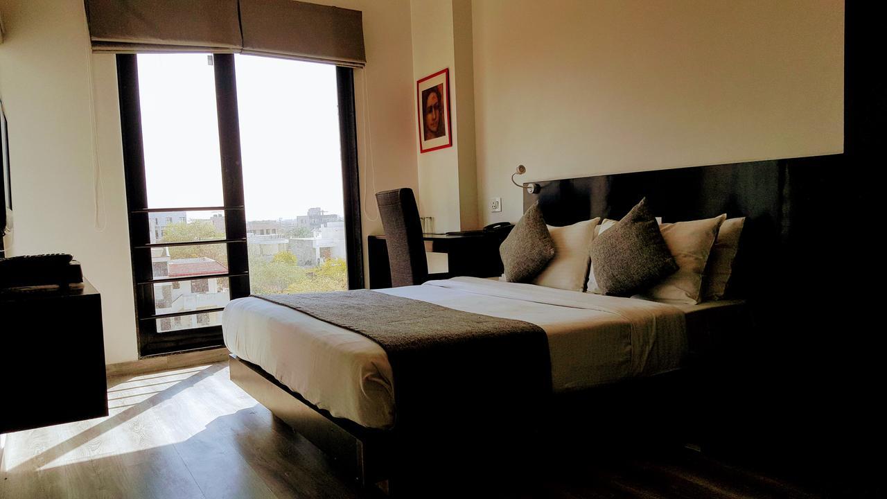 The Saneer Jaipur Hotel Екстериор снимка