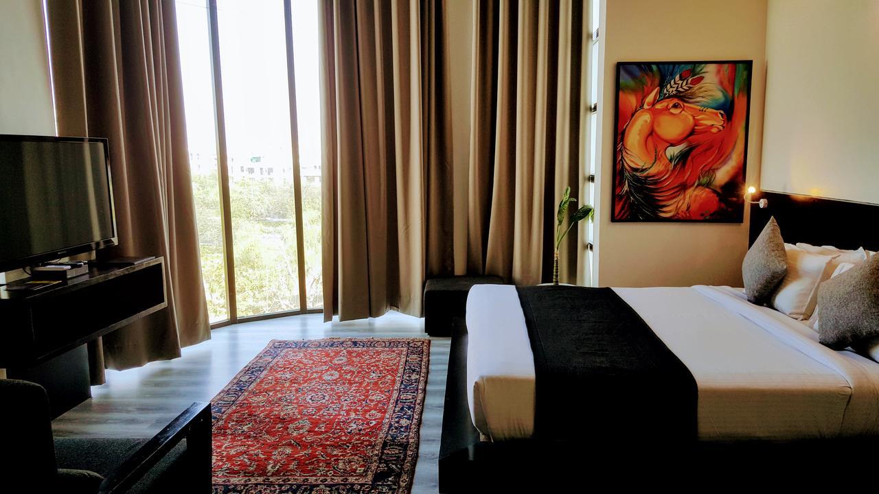 The Saneer Jaipur Hotel Екстериор снимка
