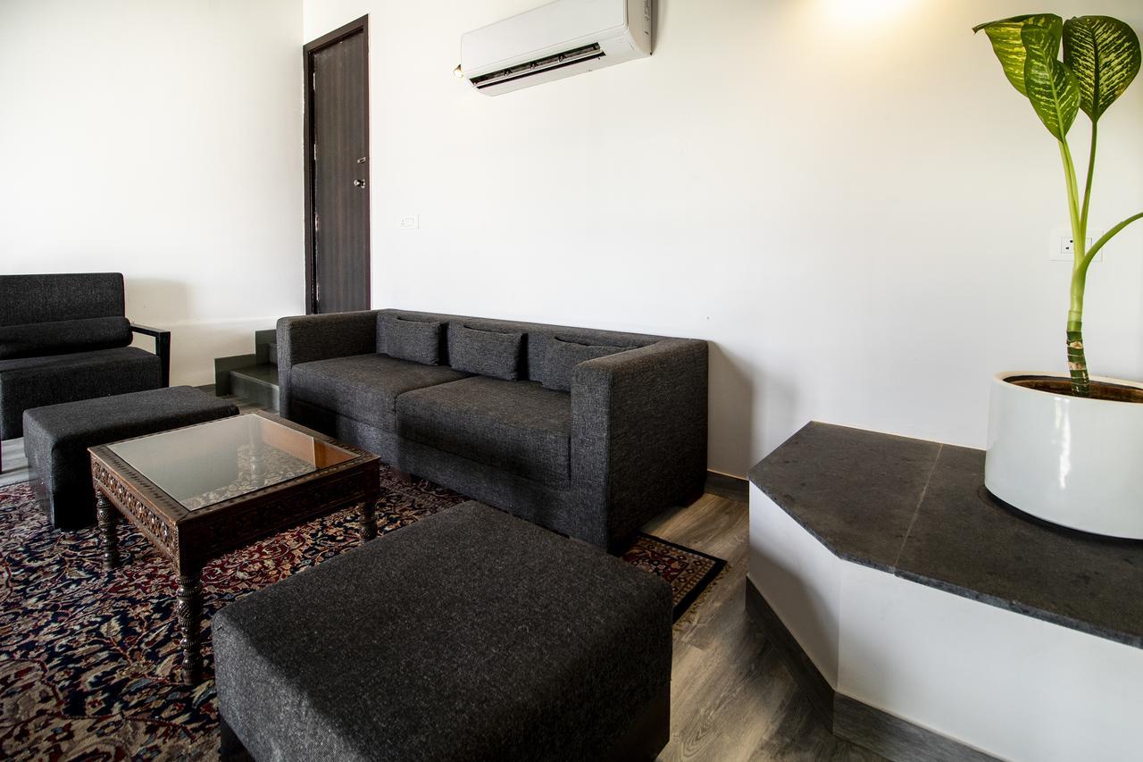The Saneer Jaipur Hotel Екстериор снимка